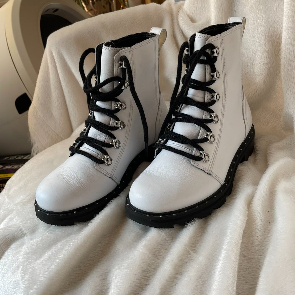SOREL Lennox White Leather Combat Boots